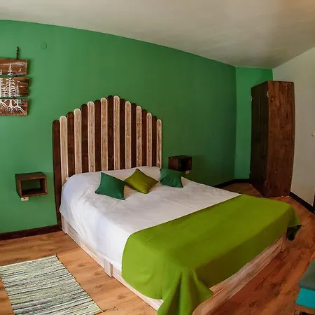 Guest house Snow Pine 2*